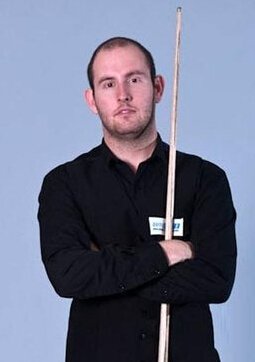 场地上进行 场地上进行