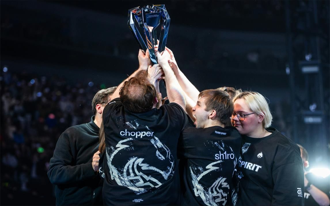 上半场落后 上半场落后