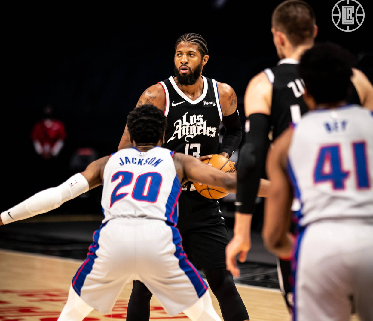 不要硬碰硬 不要硬碰硬